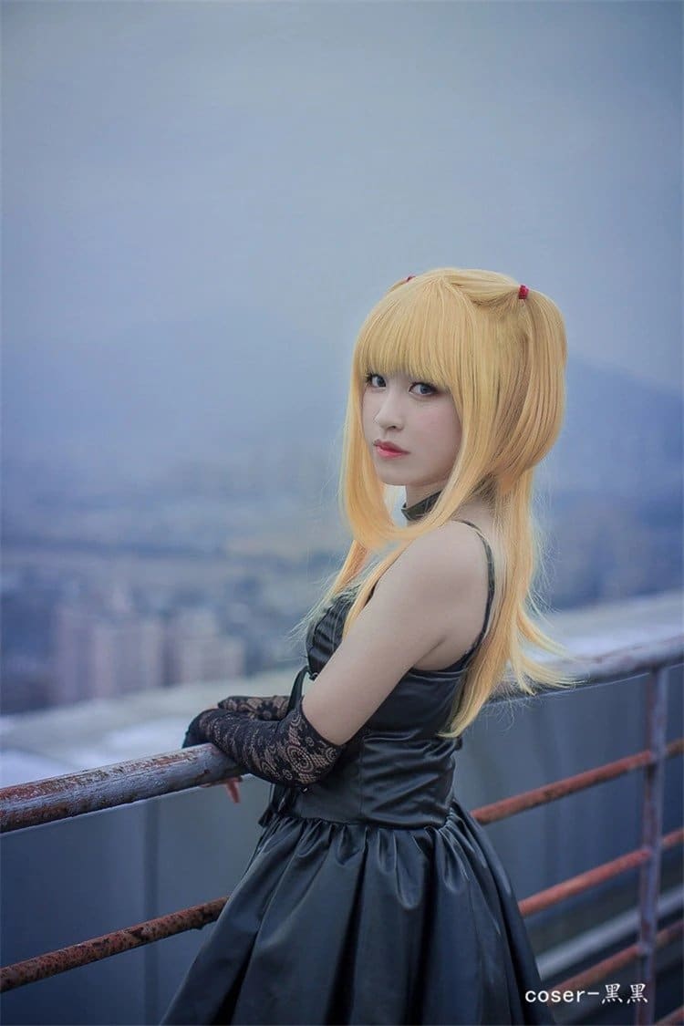 Misa Amane’s gothic wardrobe deserves its own fan club. This Death Note-inspired cosplay set brings her signature dark