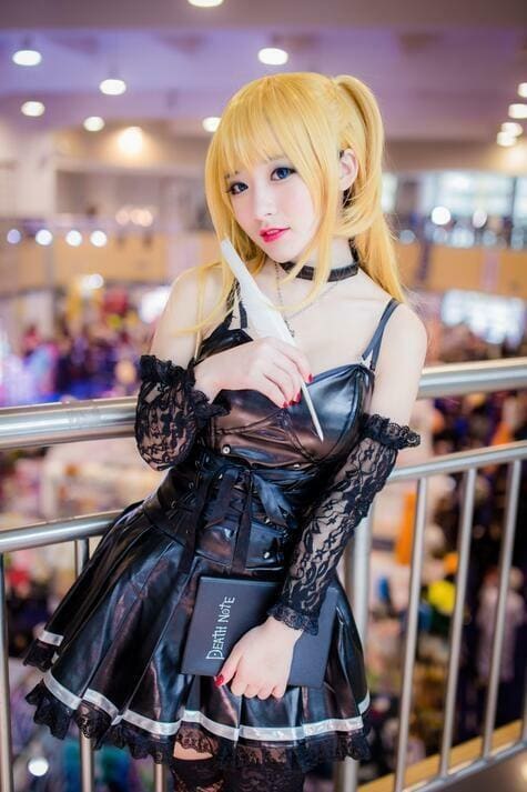 Misa Amane’s gothic wardrobe deserves its own fan club. This Death Note-inspired cosplay set brings her signature dark