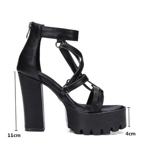 Black platform sandal measurements showing 11 cm heel and 4 cm platform