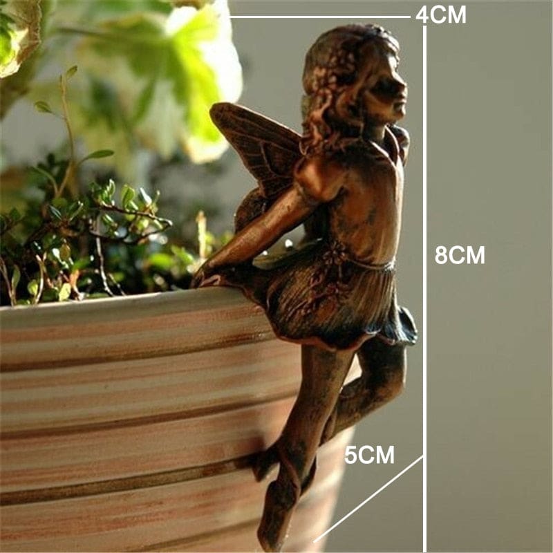 Measurement guide for the seated fairy planter ornament, showing approximately 8cm height, 4cm width and 5cm depth.