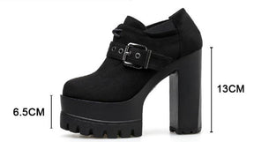 Black buckle bootie measurement guide showing a 13cm heel and a 6.5cm front platform.