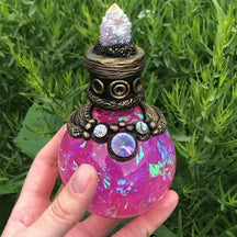 Pink pointed-top bottle front