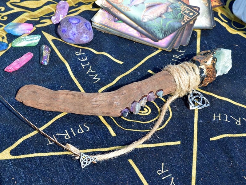 Natural Wood Summoning Wand - Wand