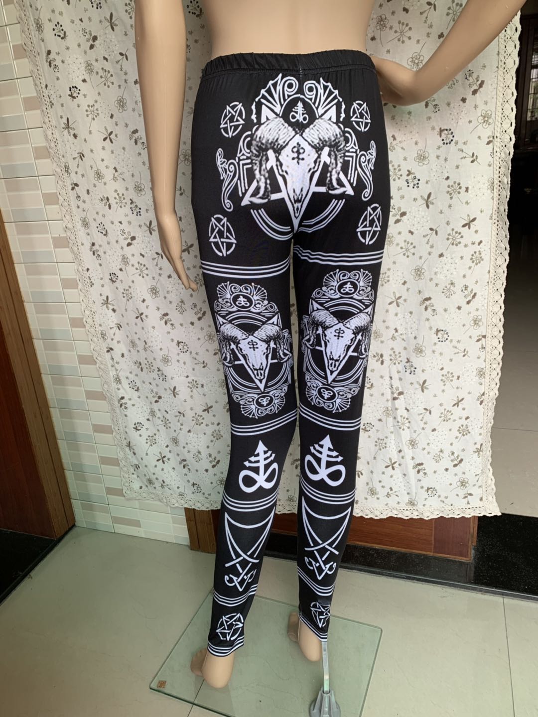 Day Of The Ram Leggings