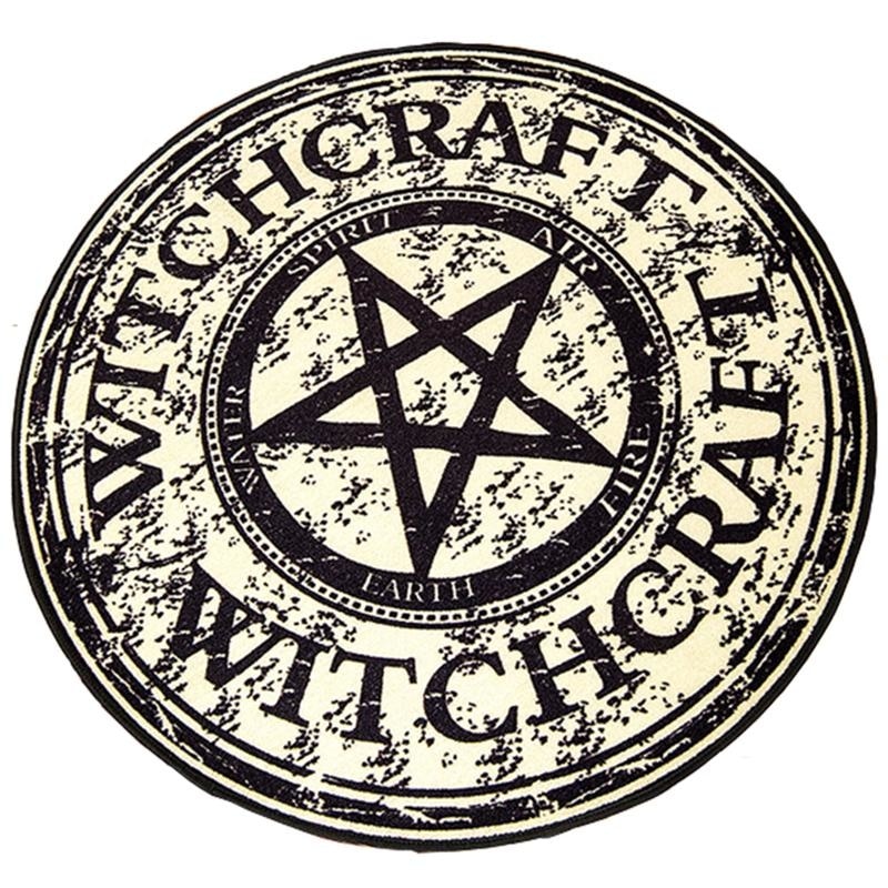 Round black-and-beige witchcraft rug with a central pentagram, circular borders and curved Witchcraft lettering.