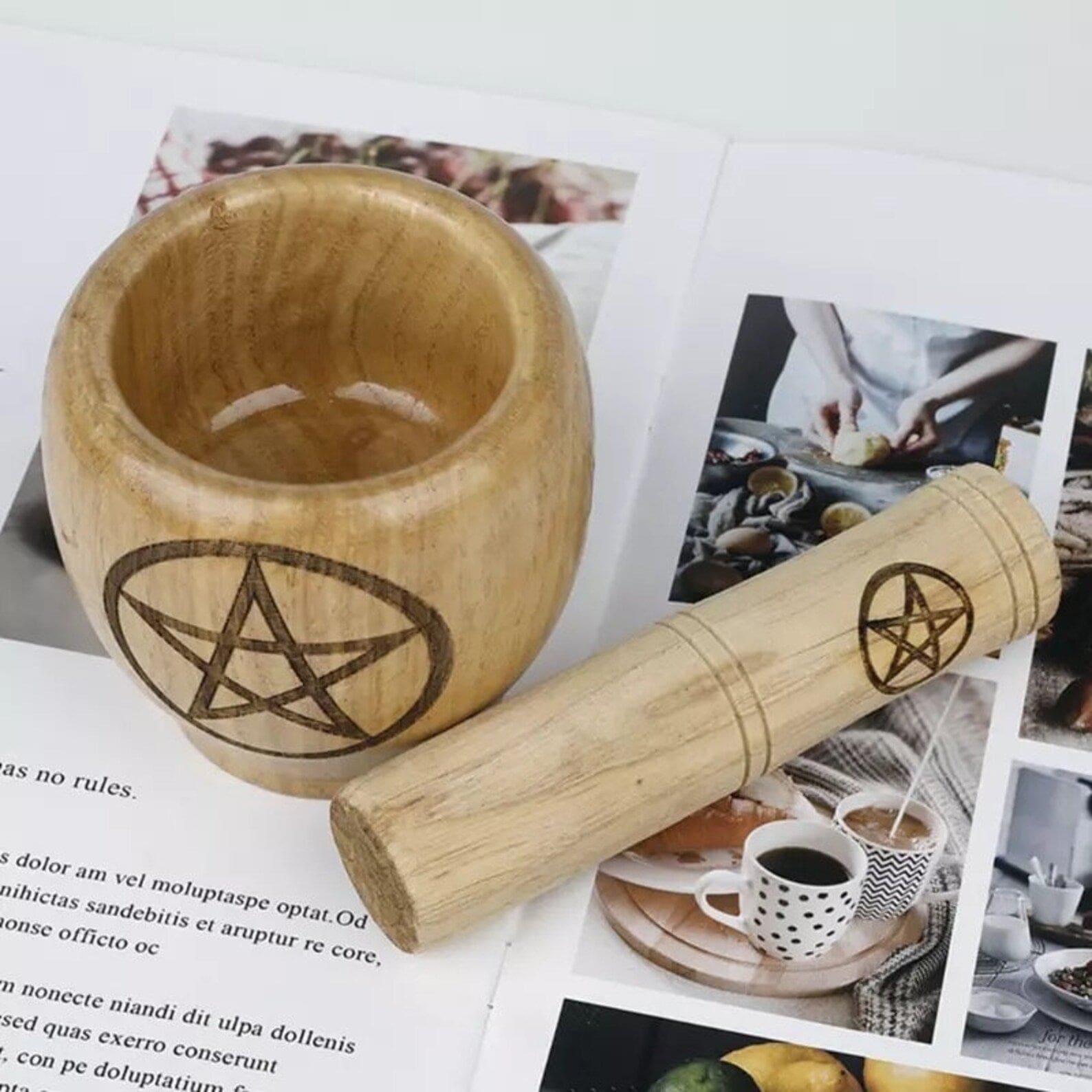 Mortar bowl opening and pestle top view